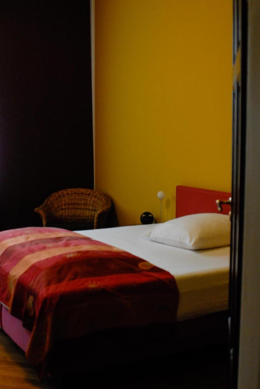 Hotel Zweilinden Meckenheim Bonn Bagian luar foto